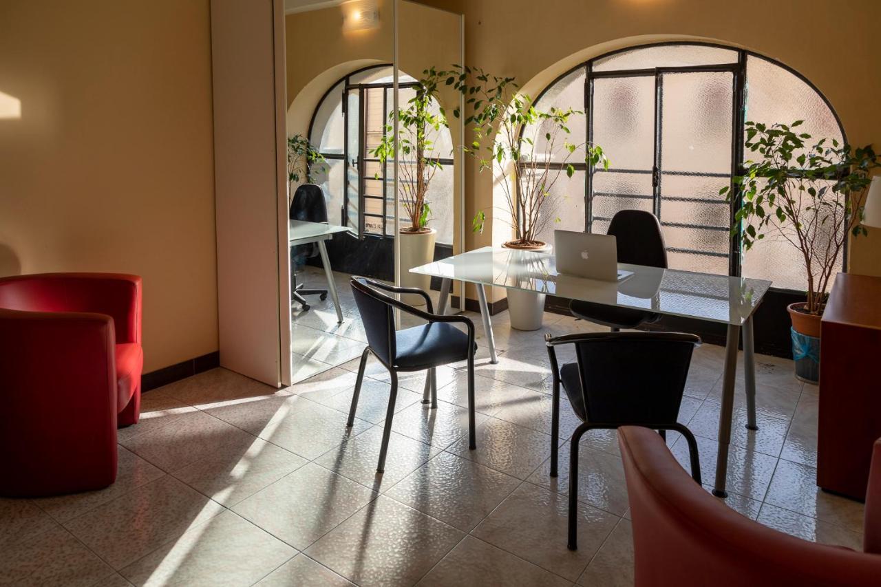 Hotel La Nuova Rotaia Gallarate Eksteriør bilde