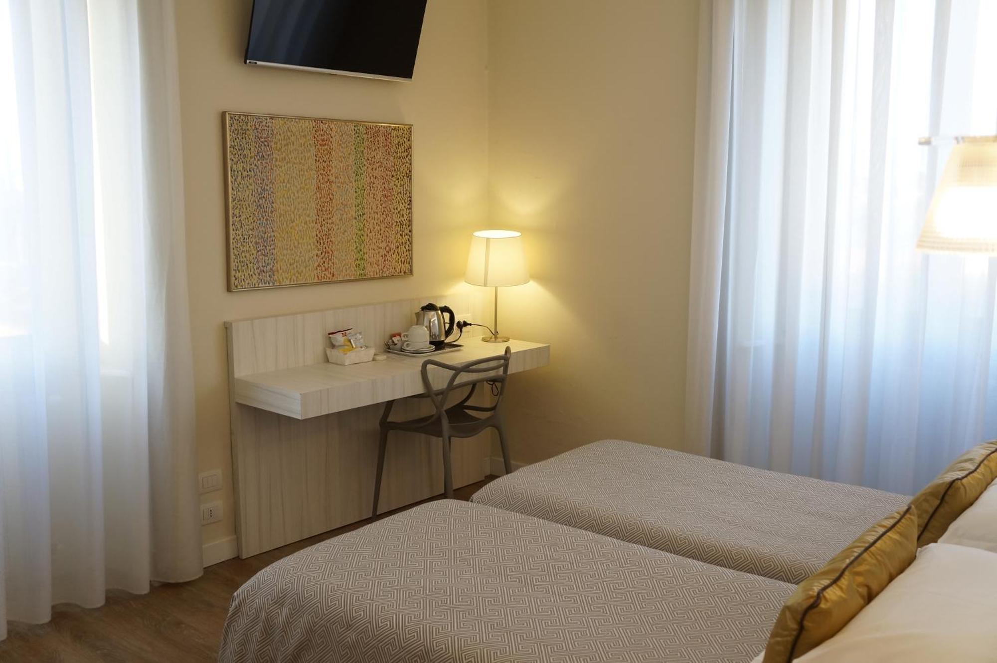 Hotel La Nuova Rotaia Gallarate Eksteriør bilde
